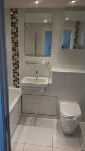 Bathroom 7